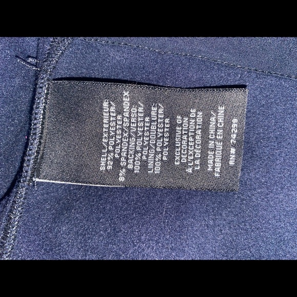 SOLD!!   Jessica Simpson Black Ruffle Back (L) Anorak! NWT - Picture 5 of 5